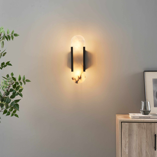 Eigendijdse alabaster wandlamp helder - Enola
