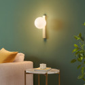 Messing wandlamp moderne glazen bol matglas - Noava