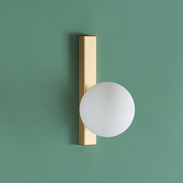 Messing wandlamp mat glas delicaat licht - Noava