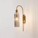 Grote gouden boog wandlamp met getextureerd rookglas - Leonora