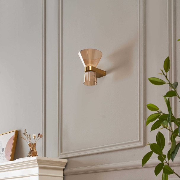 Gouden design LED wandlamp met amberkleurig...